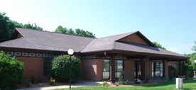 The exterior of the Peoria Office of Merheb Surgical Arts